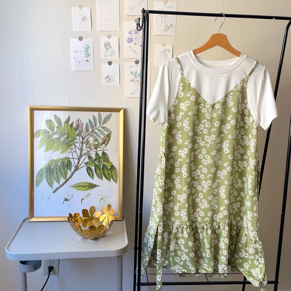 New:Green Daisy Printed Short Sleeve Crew Neck Below Knee Shift Dress One Piece